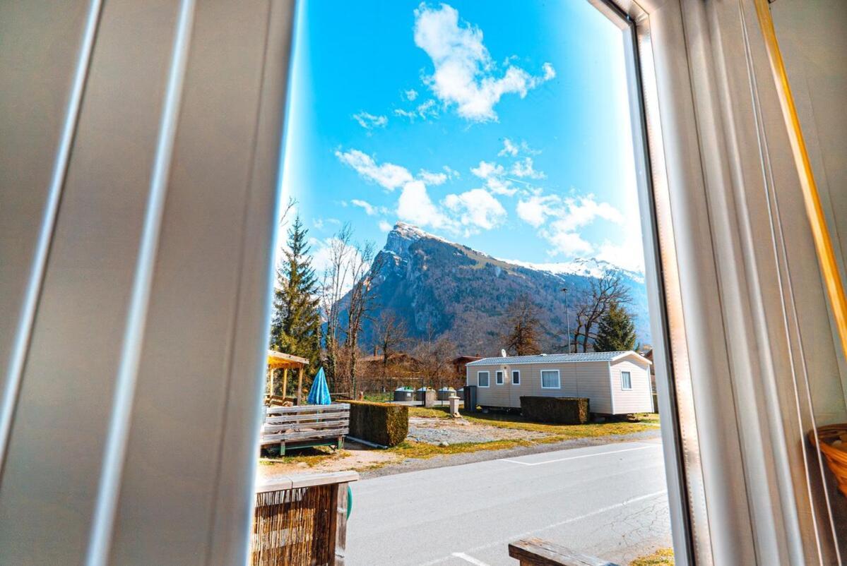 Bungalow 3 Chambres Pour 6 Pers Avec Climatisation Camping 3 Etoiles Samoëns Eksteriør bilde