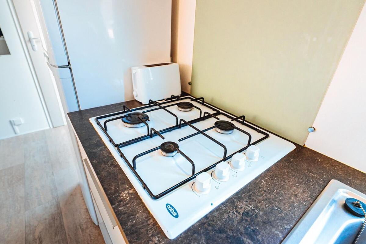 Bungalow 3 Chambres Pour 6 Pers Avec Climatisation Camping 3 Etoiles Samoëns Eksteriør bilde